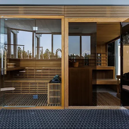 Bauhaus Wellness 106 *