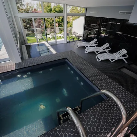 Bauhaus Wellness 106