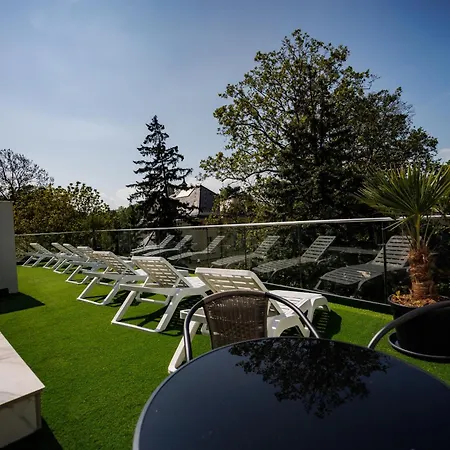 Bauhaus Wellness 106