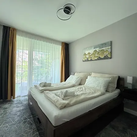 Апартаменты Bauhaus Wellness 106 *