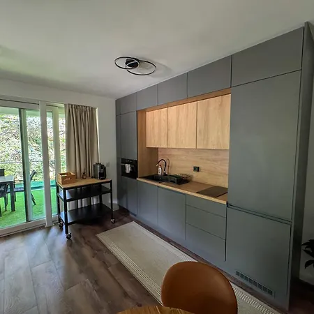 Bauhaus Wellness 106 Апартаменты *